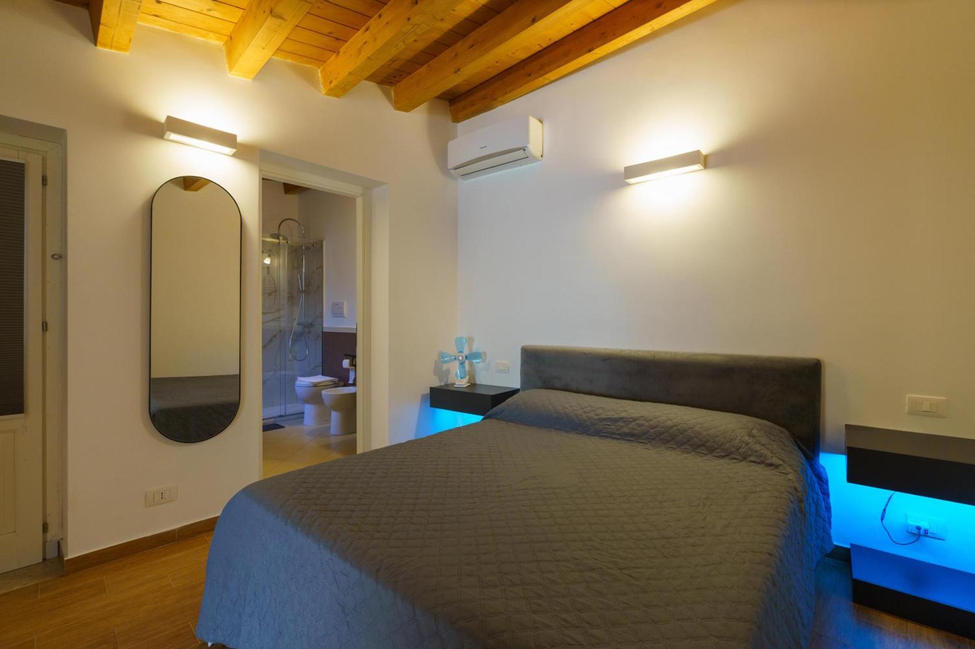 Maquedino Holiday Home & Terrace - Cozy Central Loft Palermo Luaran gambar