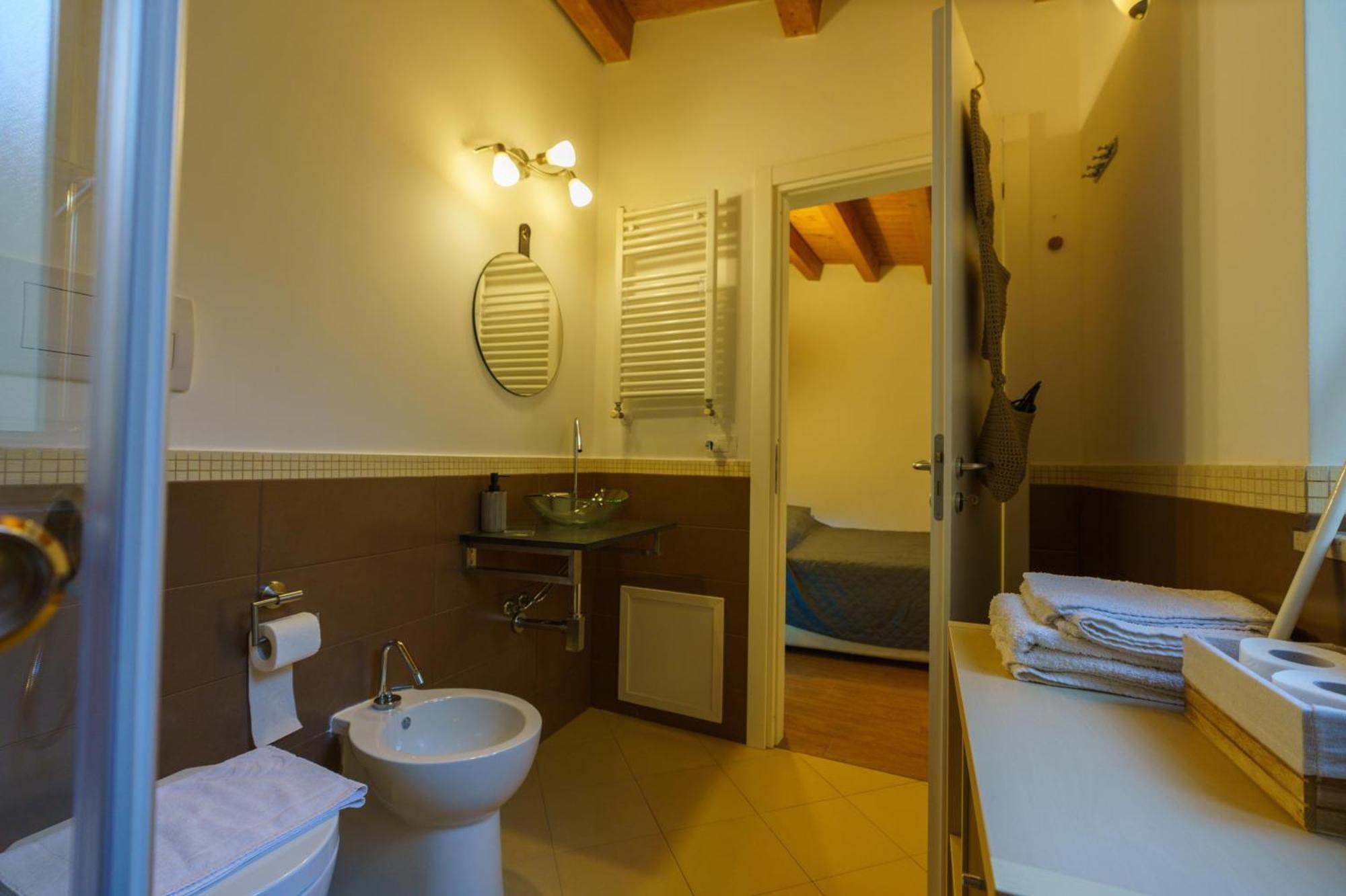 Maquedino Holiday Home & Terrace - Cozy Central Loft Palermo Luaran gambar